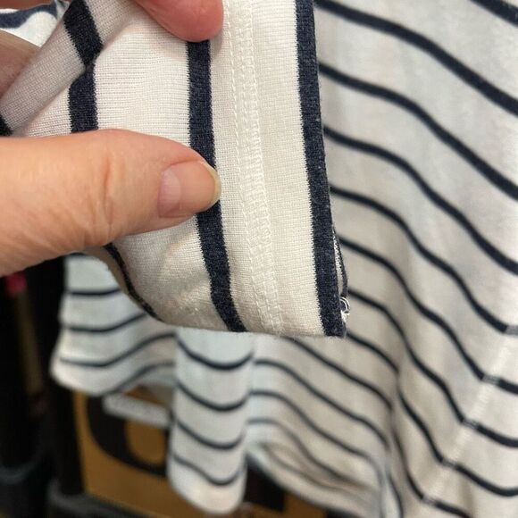 Eddie Bauer size M long sleeve hooded striped tee. - Picture 4 of 5
